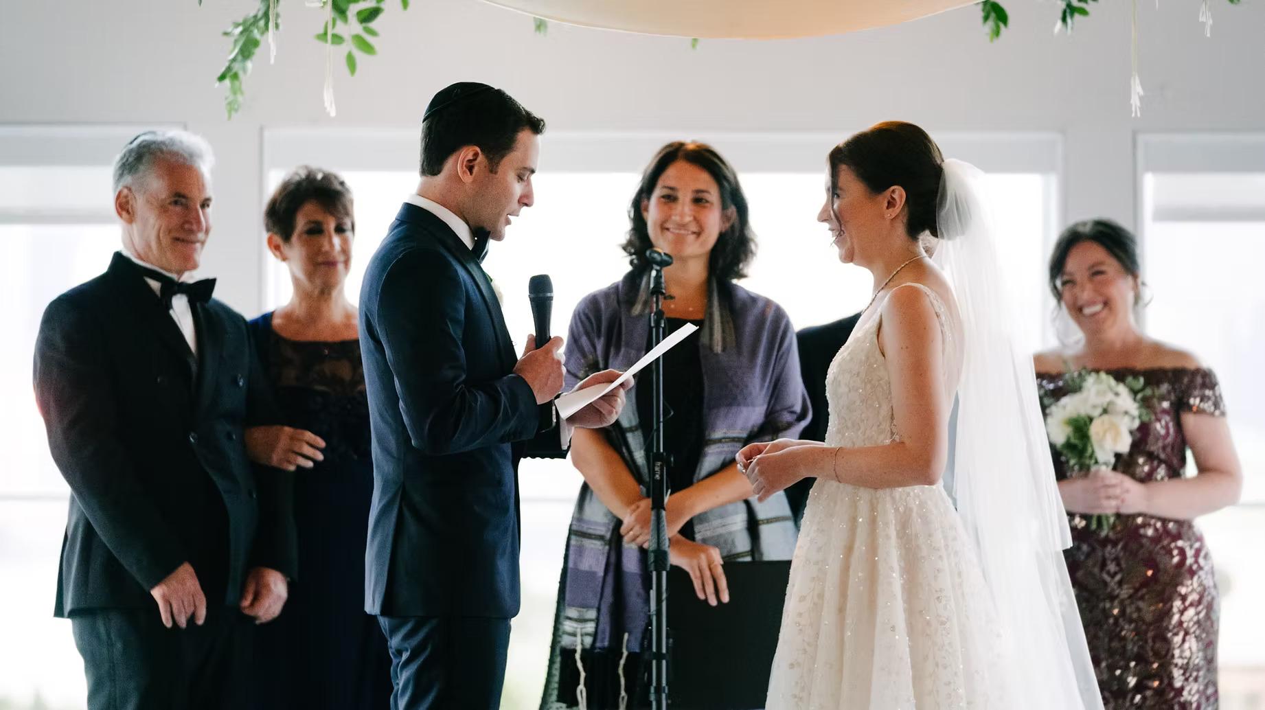 Cantor Laura Stein - Jewish Lifecycle Officiant New York Metro & CT